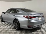 New 2025 Lexus ES 300h w/ Premium Package image 4