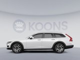 New 2026 Volvo V90 B6 Cross Country Ultra image 2