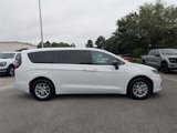 New 2026 Chrysler Pacifica Select image 2