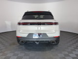 Used 2024 Porsche Cayenne image 6