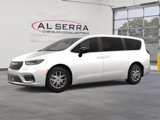 New 2025 Chrysler Pacifica Select image 2