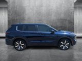 Used 2025 Mitsubishi Outlander SE image 4