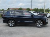 New 2025 Mitsubishi Outlander SE image 2