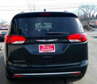 Used 2018 Chrysler Pacifica Touring-L image 4
