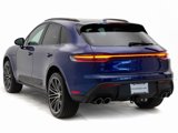 Certified 2024 Porsche Macan image 3