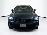 Used 2022 Volvo XC40 T5 Inscription w/ Advanced Package image 2