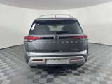 New 2025 Nissan Pathfinder Platinum image 4