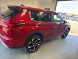 Used 2023 Mitsubishi Outlander SE image 4