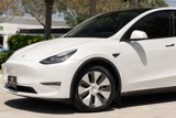 Used 2022 Tesla Model Y Long Range image 2