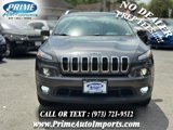 Used 2017 Jeep Cherokee Latitude w/ Cold Weather Group image 3