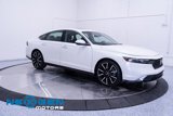 Used 2025 Honda Accord Touring image 2