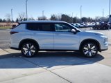 New 2025 Mitsubishi Outlander SE image 4