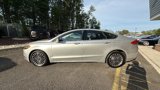 Used 2017 Ford Fusion SE w/ Fusion SE Technology Package image 3