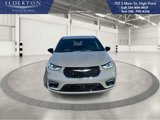 New 2025 Chrysler Pacifica Select image 3