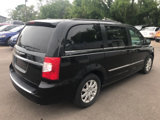 Used 2014 Chrysler Town & Country Touring image 4