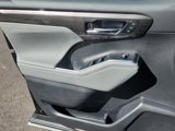 New 2025 Toyota Highlander Limited image 6