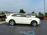 Used 2018 Bentley Bentayga image 2