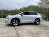 New 2025 Mitsubishi Outlander SEL image 2