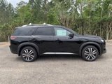 New 2025 Nissan Pathfinder Platinum image 2