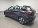 Used 2022 Nissan Kicks SV image 3