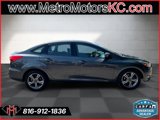 Used 2018 Ford Focus SE w/ SE Appearance Package image 6