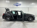 Used 2023 Genesis G70 2.0T image 3