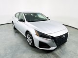 Used 2024 Nissan Altima 2.5 S image 3