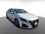 Used 2024 Nissan Altima 2.5 SL image 3