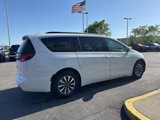 Used 2021 Chrysler Pacifica Touring image 6