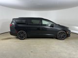 Used 2019 Chrysler Pacifica Limited w/ S Appearance Package image 6
