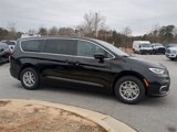 New 2025 Chrysler Pacifica Select image 2