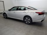 Used 2020 Nissan Altima 2.5 SV image 3