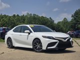 Used 2023 Toyota Camry SE image 2