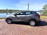 Used 2018 Nissan Rogue Sport S image 2