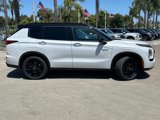 New 2025 Mitsubishi Outlander SEL image 3