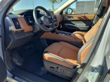 New 2025 Nissan Pathfinder Platinum image 2