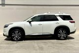 Used 2023 Nissan Pathfinder Platinum image 4