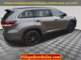 Used 2019 Toyota Highlander SE image 4