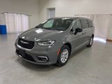 New 2025 Chrysler Pacifica Select image 4