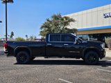 Used 2023 GMC Sierra 3500 Denali image 5