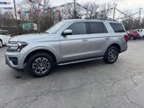 Used 2023 Ford Expedition XLT image 5
