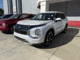 New 2025 Mitsubishi Outlander SE image 3