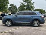 Used 2019 Lincoln Nautilus Premier image 3