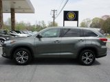 Used 2017 Toyota Highlander Plus image 3