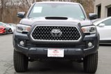 Used 2019 Toyota Tacoma TRD Sport image 2