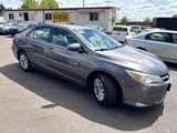 Used 2016 Toyota Camry LE image 3