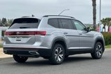New 2025 Volkswagen Atlas SE image 4