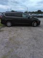 Used 2022 Chrysler Pacifica Touring-L image 2