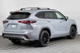 New 2025 Toyota Highlander XSE image 4