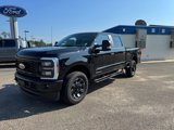 New 2025 Ford F250 4x4 Crew Cab Super Duty image 2